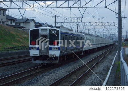 新天地のJR九州に向けて譲渡回送されるJR東日本415系電車_2008/12/23撮影 新天地のJR九州に向けて譲渡回送されるJR東日本415系電車_2008/12/23撮影 122173895