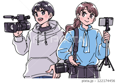 カメラを持つ男女のイラスト 122174456