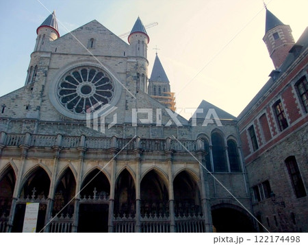 ノートルダム大聖堂（トゥルネー/ベルギー） 122174498