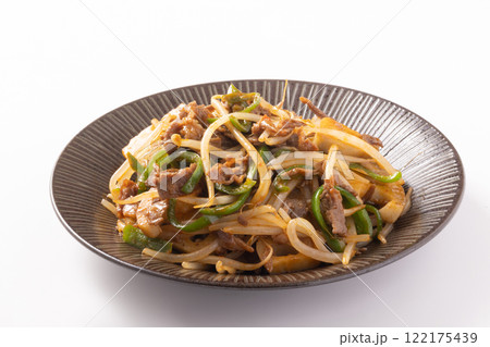 牛肉と野菜の甘辛炒め(蓮根 ピーマン もやし) 牛肉と野菜の甘辛炒め(蓮根 ピーマン もやし) 122175439