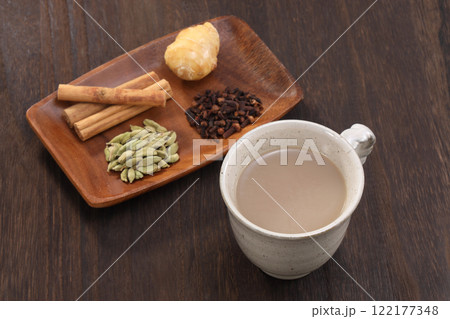 チャイ スパイス 飲み物 122177348