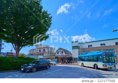 神奈川県川崎市多摩区向ヶ丘遊園駅の南口 122177508