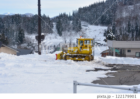 JR東日本飯山線の森宮野原駅から西大滝駅の風景(2022年12月) 122179901
