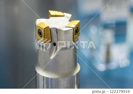 Close up scene the indexable tool for roughing process. 122179919