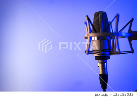 Voiceover microphone studio 122182032