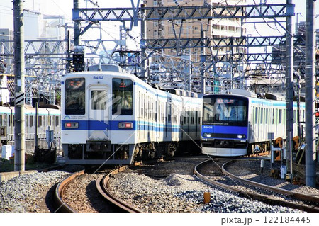 車齢50年… ベテラン通勤車『8000系』と『60000系』が快走する東武アーバンパークライン 車齢50年… ベテラン通勤車『8000系』と『60000系』が快走する東武アーバンパークライン 122184445