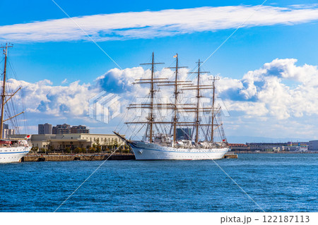 神戸メリケンパーク (12月　昼　夜景) 122187113