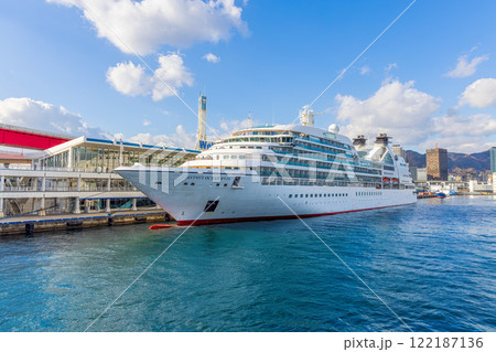 神戸メリケンパーク (12月　昼　夜景) 122187136