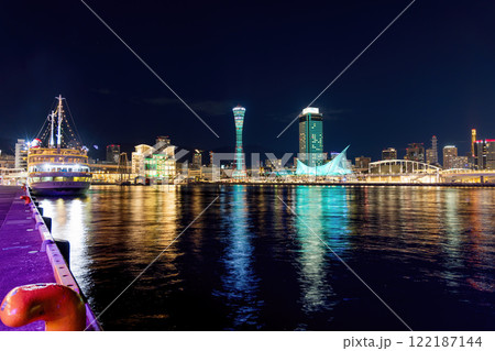 神戸メリケンパーク (12月 昼 夜景) 神戸メリケンパーク (12月 昼 夜景) 122187144