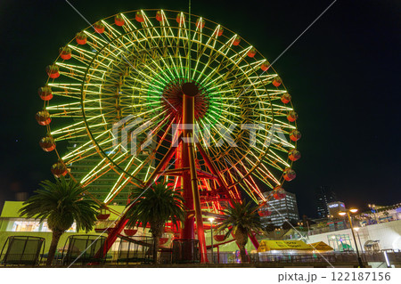 神戸メリケンパーク (12月　昼　夜景) 122187156