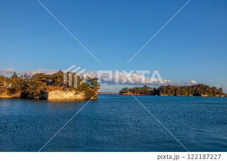 【松島】県立自然公園から眺める秋の夕暮れ 122187227
