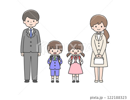 入学式の子どもたちと両親 122188323
