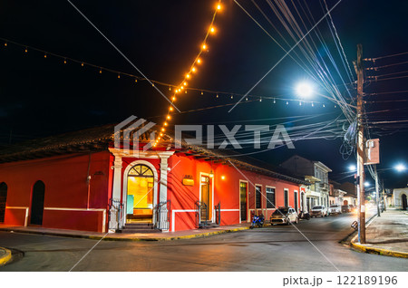 Traditional colorful Spanish colonial architecture of Granada. Nicaragua, Central America 122189196
