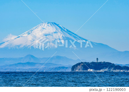 江ノ島と富士山 122190003