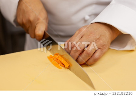 野菜の千切り 122192210