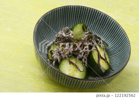 きゅうりと塩昆布のごま油和え 122192562