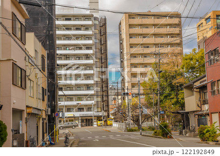 京都市上京区堀川　安倍晴明神社周辺の街並み 122192849