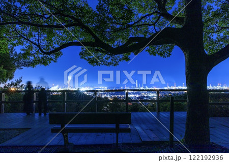 夜景100選、垂坂公園・羽津山緑地から眺める四日市コンビナートの夜景 夜景100選、垂坂公園・羽津山緑地から眺める四日市コンビナートの夜景 122192936