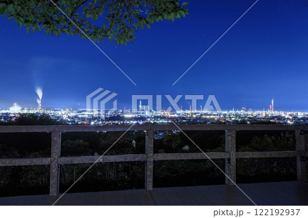 夜景100選、垂坂公園・羽津山緑地から眺める四日市コンビナートの夜景 122192937