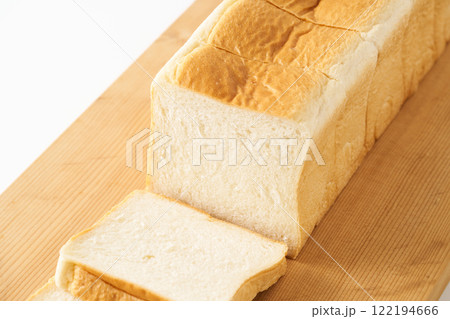 カットした食パン 122194666