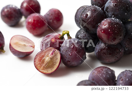 ピオーネ 122194733