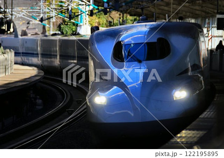日本の大動脈を駆ける!! 東海道新幹線 N700S ~熱海駅にて 日本の大動脈を駆ける!! 東海道新幹線 N700S ~熱海駅にて 122195895