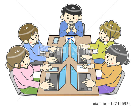 5人ビジネスミーティング進捗状況を確認するリーダー 5人ビジネスミーティング進捗状況を確認するリーダー 122196929