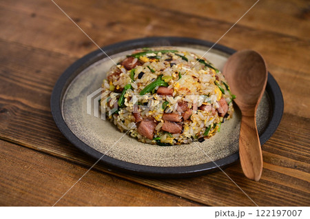 ランチョンミートの焼き飯 122197007