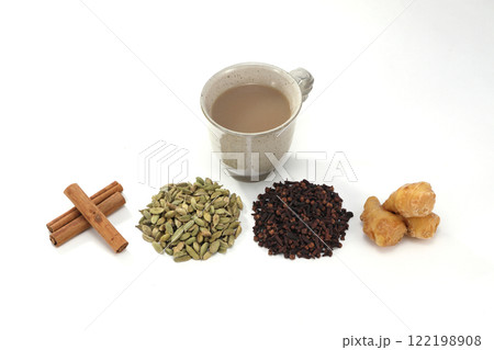チャイ スパイス 飲み物 チャイ スパイス 飲み物 122198908
