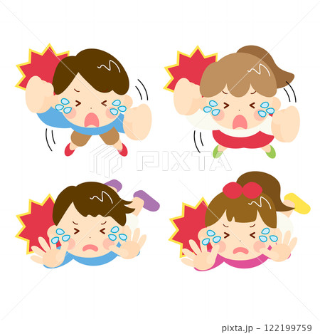 泣いている子供のセット02 122199759