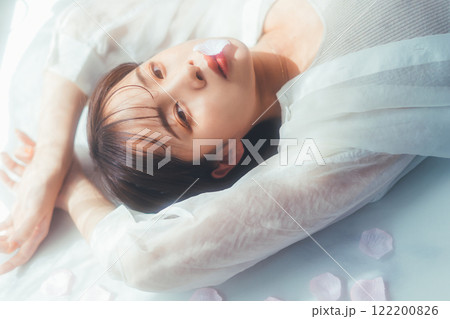 春のビューティーイメージ 122200826