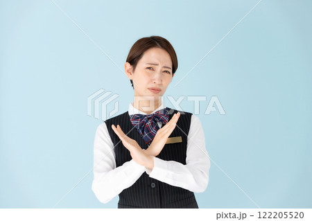 女性　制服　バツ 122205520