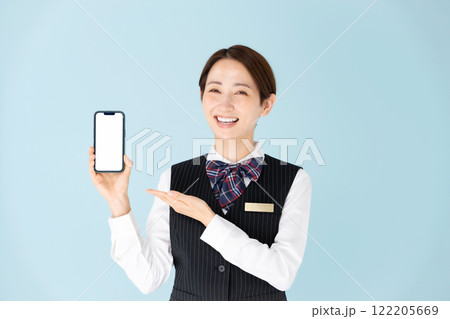 女性　制服　スマホ 122205669