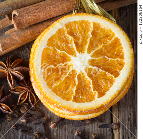 Christmas background, traditional caramelized orange slices 122206164