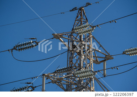 青空に映える鉄塔 122206397