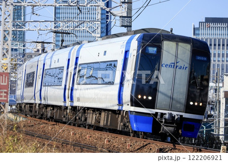 名古屋のビル群をバックに走るミュースカイ 名古屋のビル群をバックに走るミュースカイ 122206921