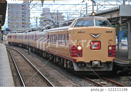 仙山線　山形　JR東日本　485系　A-1+A-2編成（仙台）　つばさ 122211196