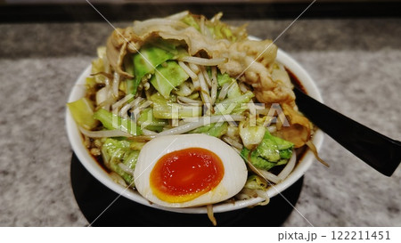 おいしい醤油ラーメン野菜マシ 122211451