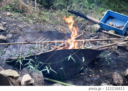 焚き火のイメージ 焚き火のイメージ 122216811