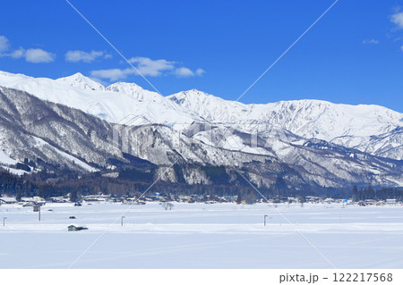山麓から望む冬の白馬連峰 山麓から望む冬の白馬連峰 122217568