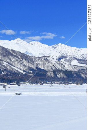 山麓から望む冬の白馬連峰 山麓から望む冬の白馬連峰 122217572