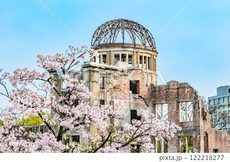 広島 原爆ドームと桜 広島 原爆ドームと桜 122218277