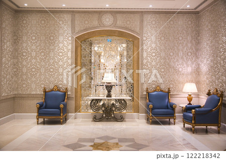 カスル・アル・ワタン宮殿の豪華な室内 122218342