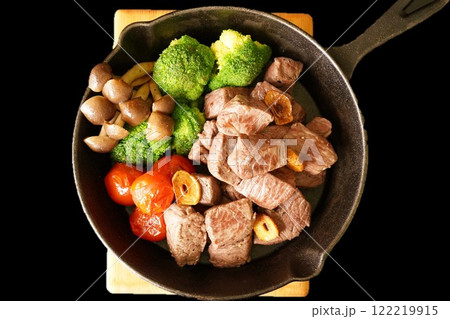 牛サイコロステーキ 牛サイコロステーキ 122219915