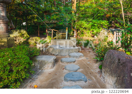 【武田神社】水琴窟【躑躅ヶ崎館跡】 【武田神社】水琴窟【躑躅ヶ崎館跡】 122220694