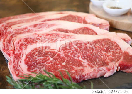 ロースステーキ 牛肉 ロースステーキ 牛肉 122221122