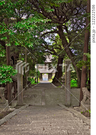 愛媛県伊予市にある三島神社の階段 122222586
