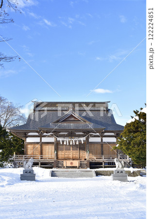 冬の北海道八雲町で八雲神社境内の風景を撮影 冬の北海道八雲町で八雲神社境内の風景を撮影 122224851