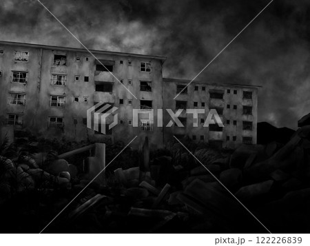 灰色の山と古い荒れ果てた廃墟の団地 122226839