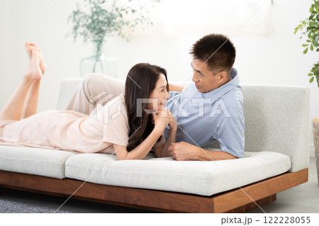 シニア夫婦のポートレート シニア夫婦のポートレート 122228055